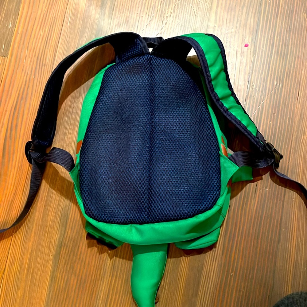 Mini dinosaur backpack - Picture 2 of 4
